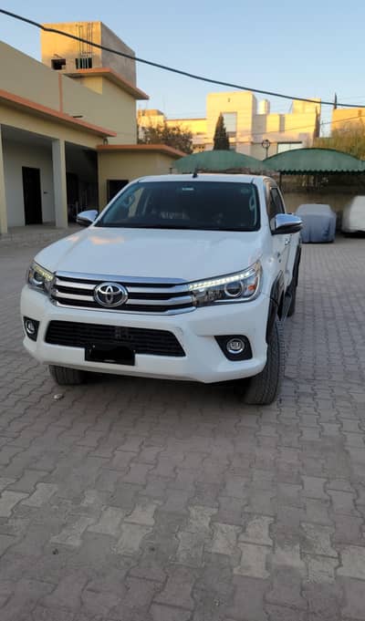 Toyota revo 2021 ,2nd owner  biometric available