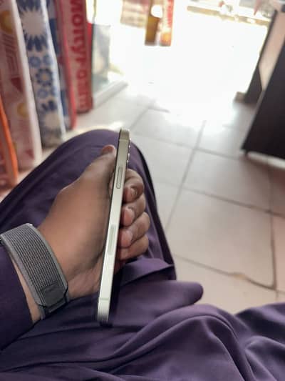 iPhone 12 HK Factory unlock