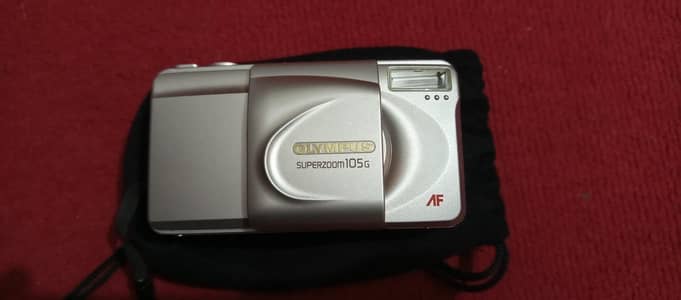 Olympus Super Zoom 105G Camera 10/10 Condition