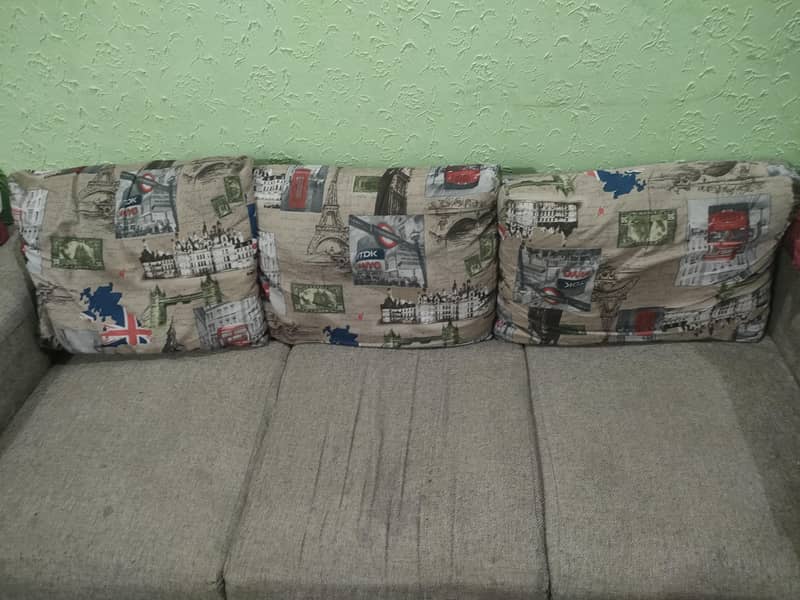 5 seater sofa 3
