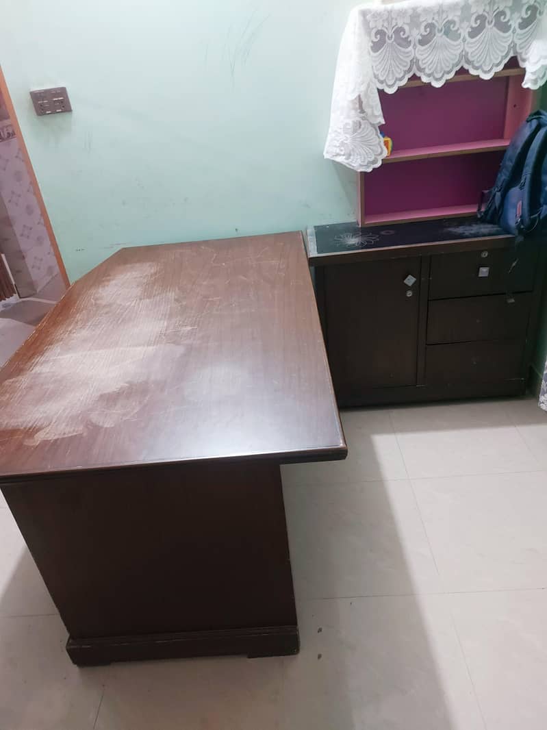 office table or study table 2