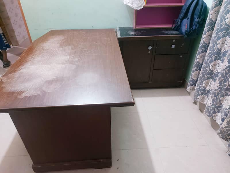 office table or study table 3