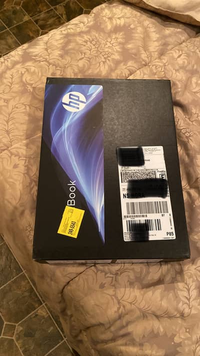 HP OMNIBOOK X FLIP 16 touch screen with tilt pen