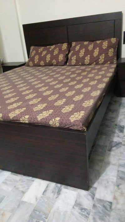 double size bed with dressing table