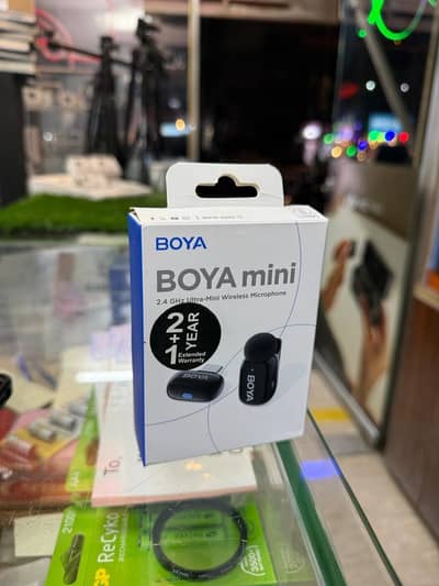 Boya Mini 2.4GHz Ultra-Mini Wireless Microphone | Just Box Open