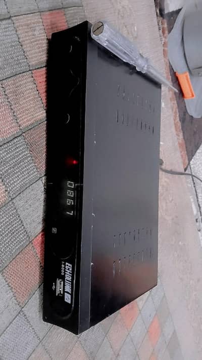 Dish Receiver for Sale — ECHOLINK i8000 (Like New!)