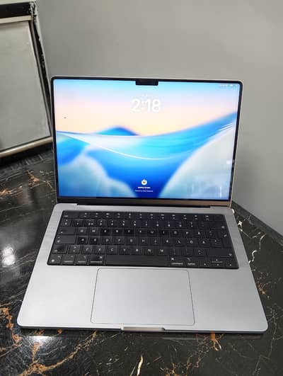 APPLE MACBOOK M1 PRO 14'' DISPLAY 2021 MODEL 32GB/512GB