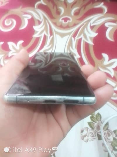 sony Xperia 1 back toti Hoya hai non pata hai location sukkur hai
