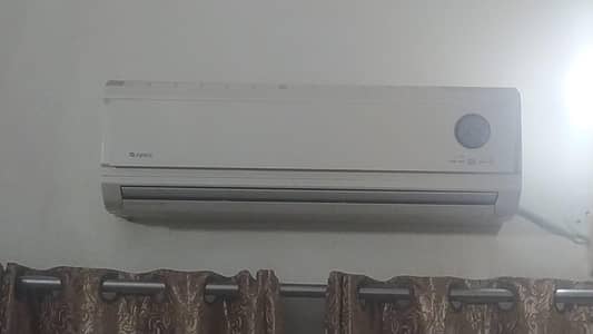 gree 1 ton non inverter