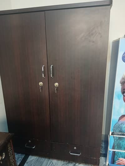 Newly used closet in good conditon