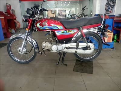 CD70 2024 red 10/10 new condition