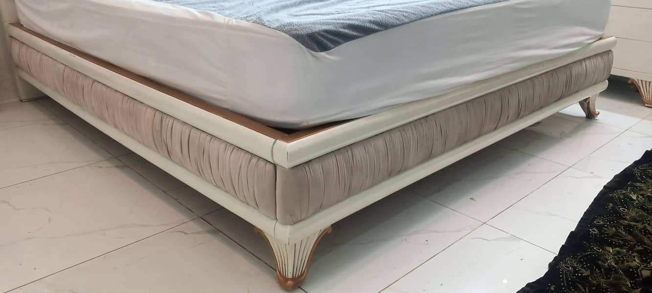 double bed with dressing 4