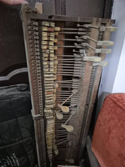 Upright piano mechanism  and 88 keys