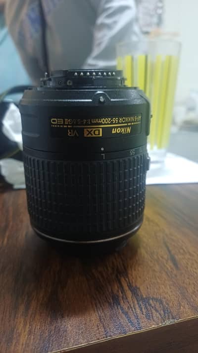 AF-S Nikon 55-200 mm lens for sale