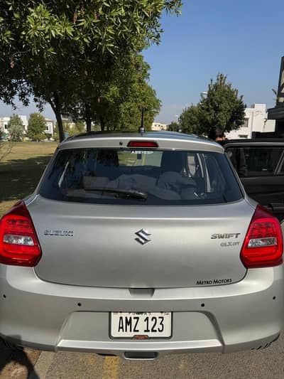 Suzuki Swift GLX 2022
