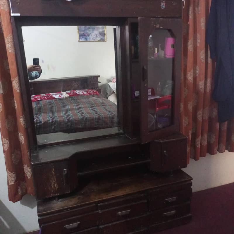Dressing table 1