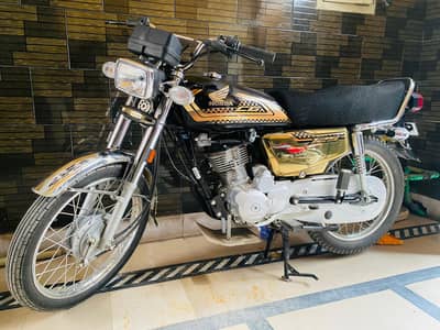 Honda 125 Special Edition Model 2025