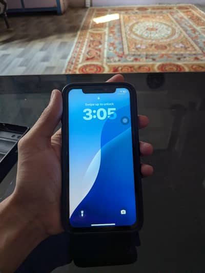 iPhone XR { factory unlocked }