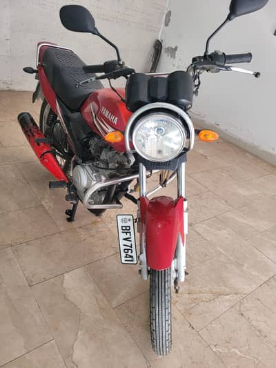 Neet and clean motorcycle buy and drive first hand used