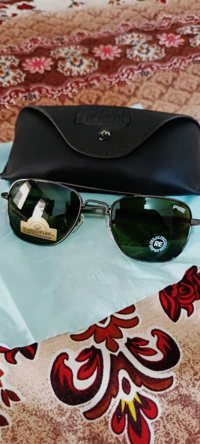 Selling Imported Re Aviator Sunglasses.