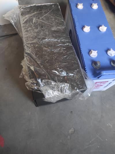 Ups + battery HT 200 osaka with 1000watt ups 10/10 condition Read Ad