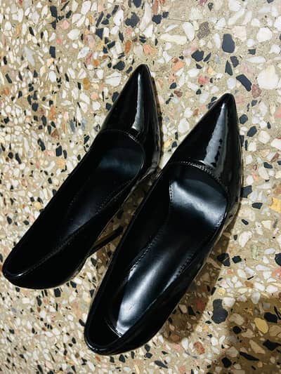 Black Court Shoes