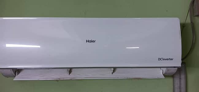 Air conditioner urgent sale