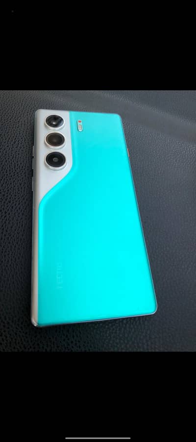 tecno camon 40 pro