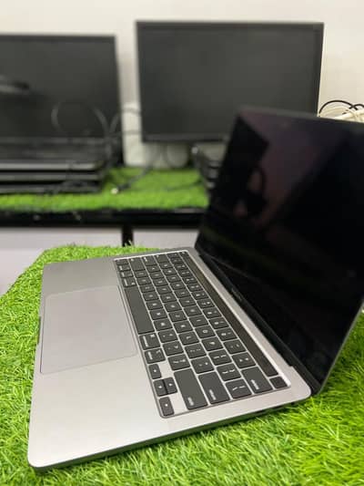 MacBook Pro (13-inch, 2020, Four Thunderbolt 3 ports) - Laptops