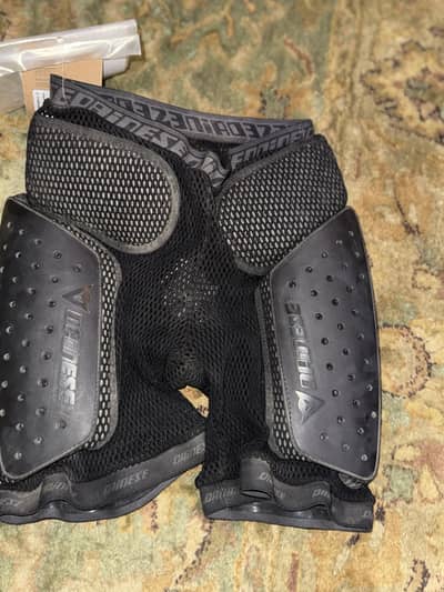 DAINESE HARD SHORT E1 ] RIDING GEAR