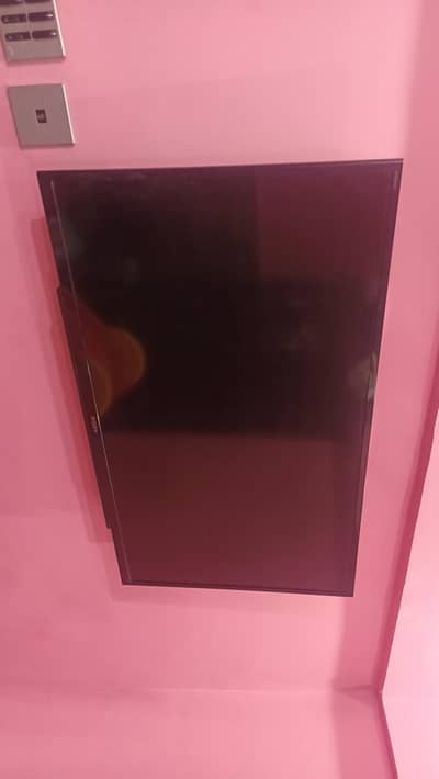 Sony Bravia LED TV, 40" (Original)