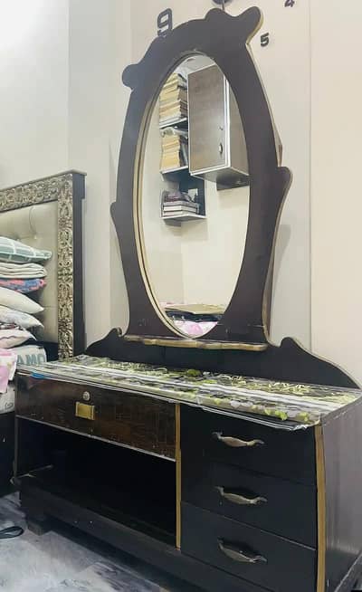 Dressing Table Asal Lakri
