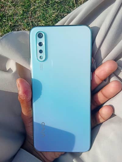 box and carhging complete