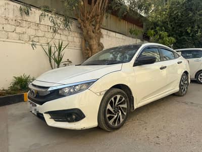 Urjent sale civic 2016-17 sunroof