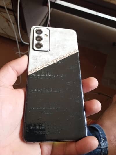 Samsung quantum 2 _6gb /126gb