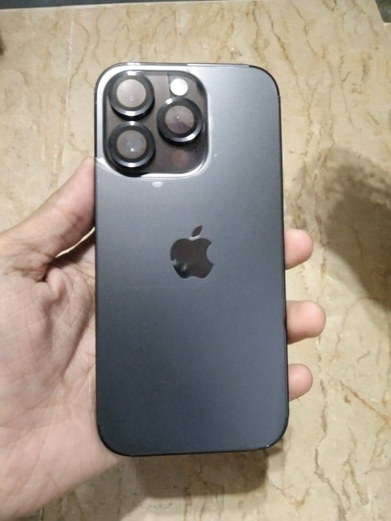 iPhone 14 Pro 0