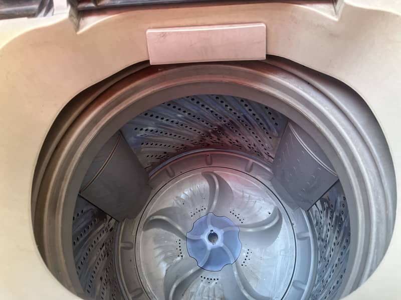 Dawlance fully automatic washing machine 0