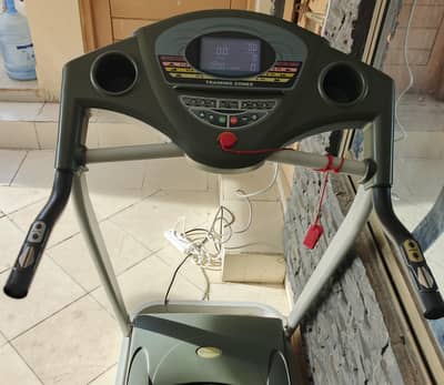 Ranker Auto Incline Treadmill – 10/10 Condition