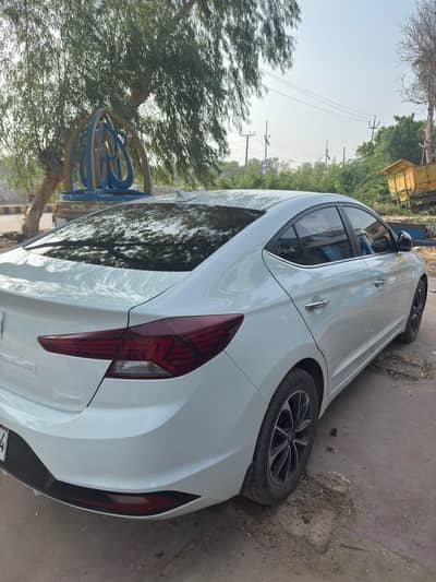 Hyundai elantra gls 2.0