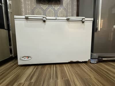 Deep Freezer Available – Excellent Working