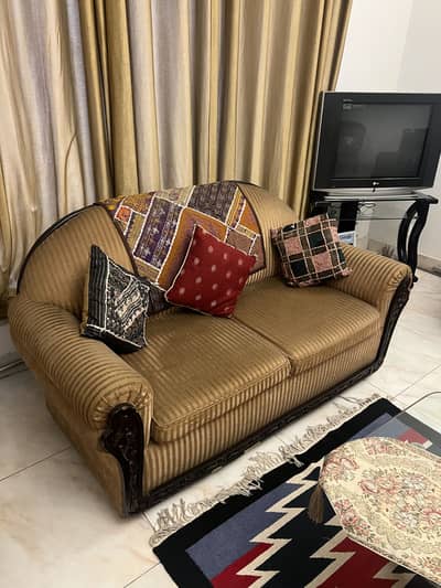 7 seater Sofa Set. (3 + 2 + 1 + 1)