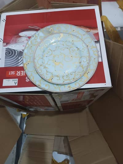 Bone china 61 PCs dinner set for sale