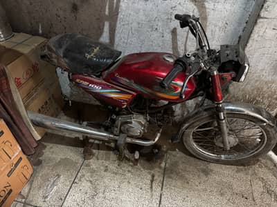 United/100 Loader riksha