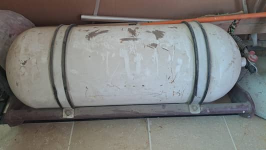 CNG kit and Cylinder with stand for sale