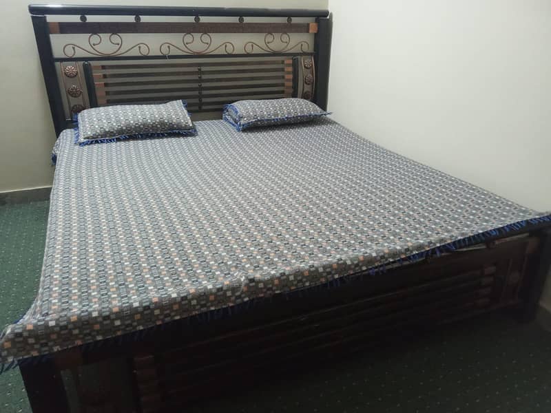 double bed 7/10 condition 1