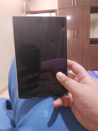 no working parts han sirf is ke jis ko chaiye wo contact kare