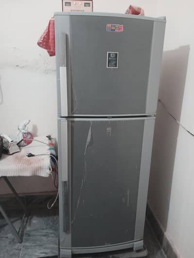 Dawlance Refrigerator with Very Good Condition for sell