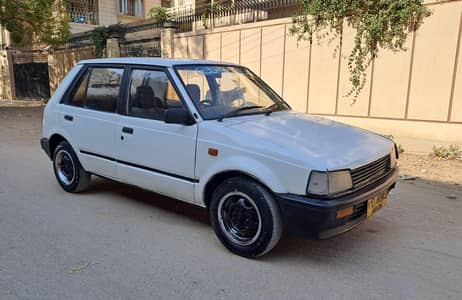 Charade 1985 White Excellent