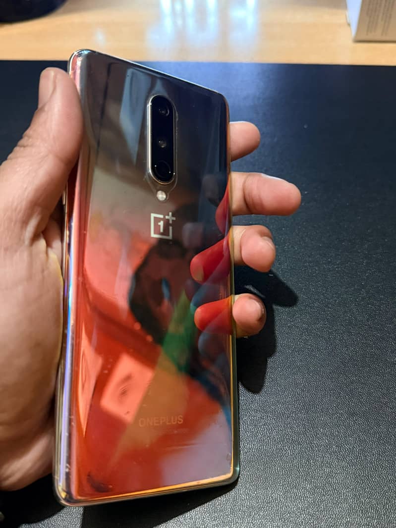 ONE PLUS 8 0