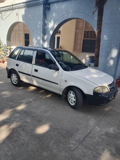 Suzuki Cultus . Home Use Car